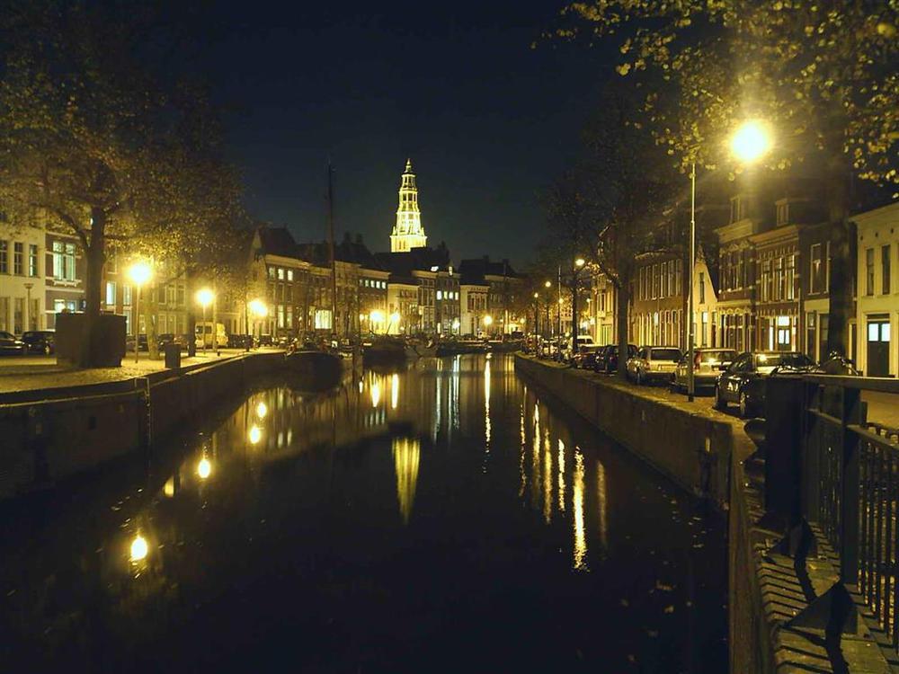 Brinkhotel 3*